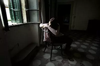 ragazzo isolato